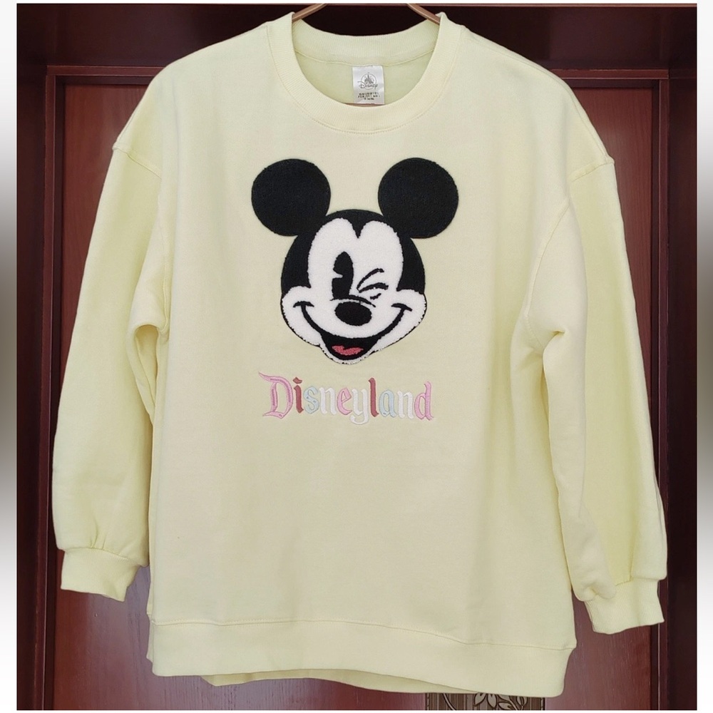 Oversized Disneyland Disney Parks Sweatshirt 2025 Embroidered Mickey Yellow - Picture 2 of 5